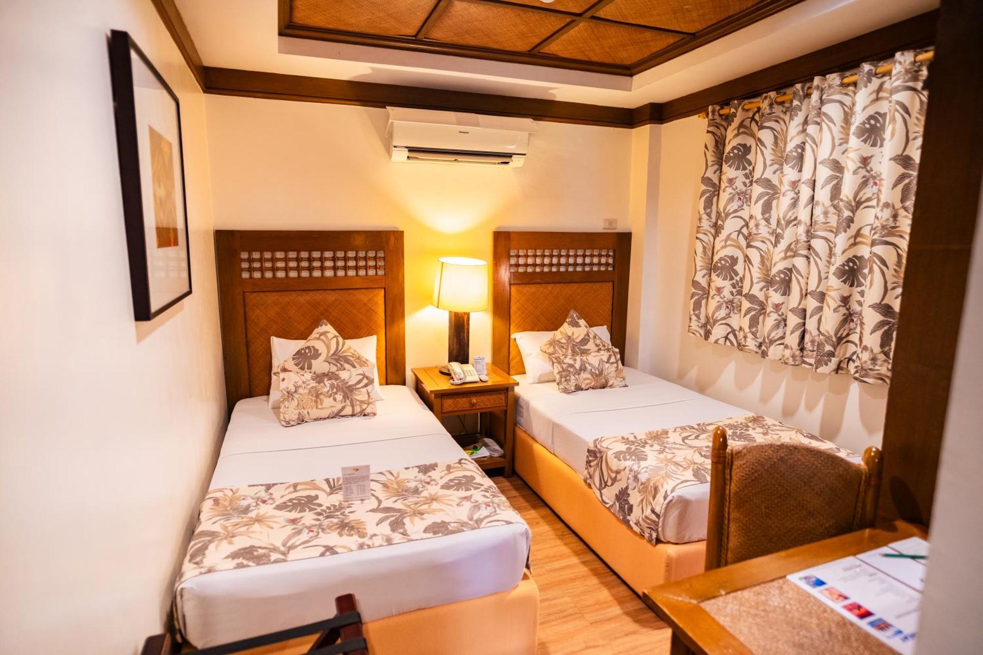 Boracay Tropics Resort Hotel Manoc-Manoc Exterior foto