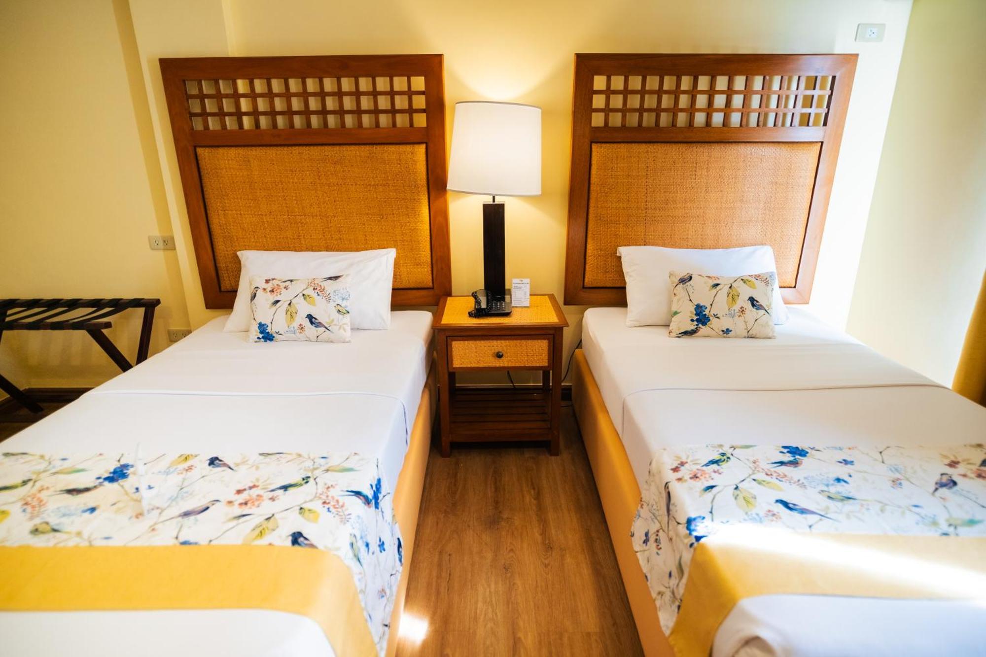 Boracay Tropics Resort Hotel Manoc-Manoc Exterior foto