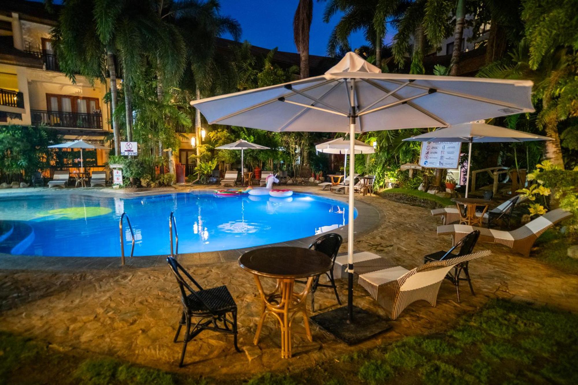 Boracay Tropics Resort Hotel Manoc-Manoc Exterior foto