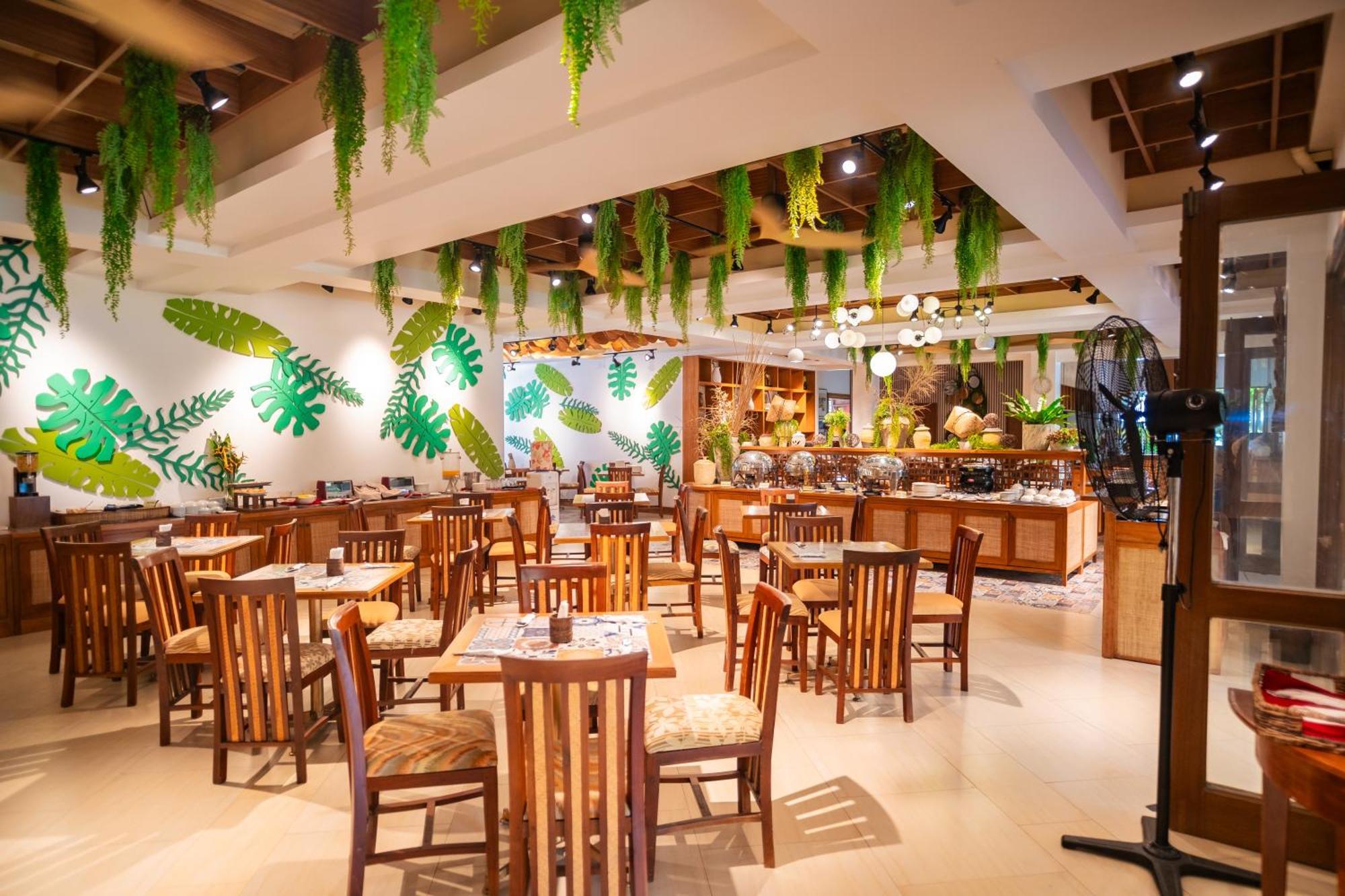 Boracay Tropics Resort Hotel Manoc-Manoc Exterior foto
